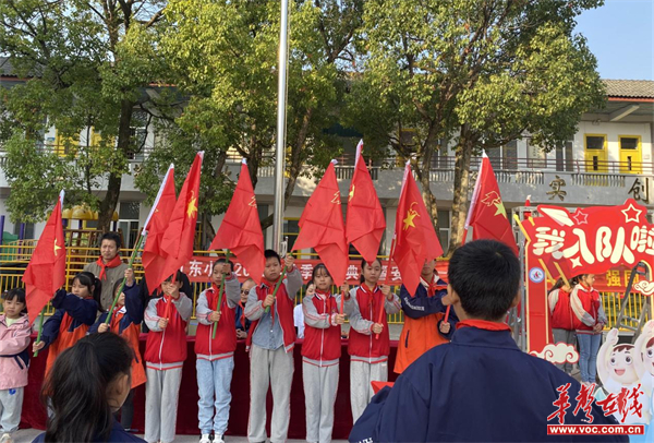 江东小学图片