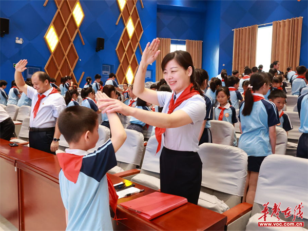 雨花区枫树山莲湖小学图片